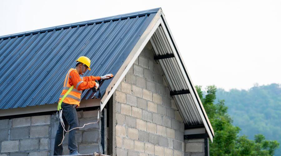 Professional metal roof installation in Bonnie, IL
